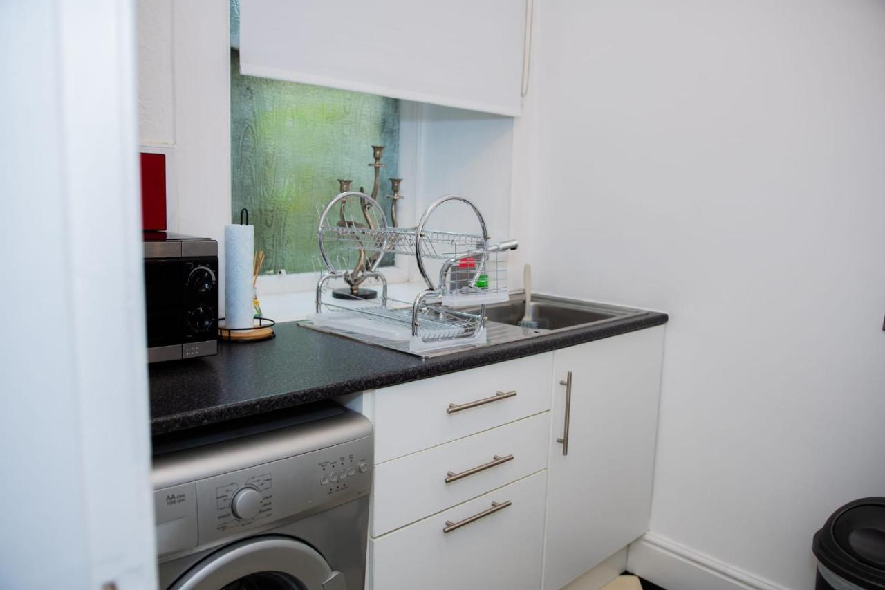Rose Apartment 2-Bed Town Centre Apartment In 에어 외부 사진
